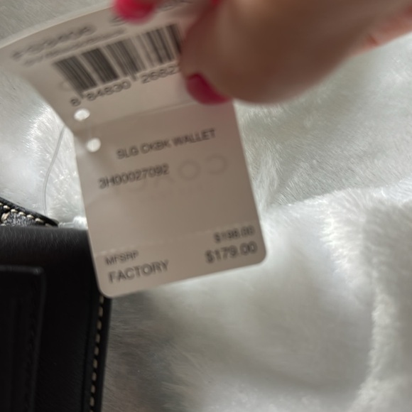 Vintage Coach Black Leather Clutch Wallet - Picture 5 of 6